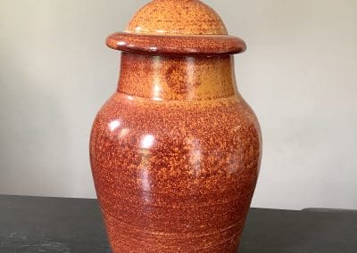 Gedenk Outlet Standaard urn – terracotta GU3