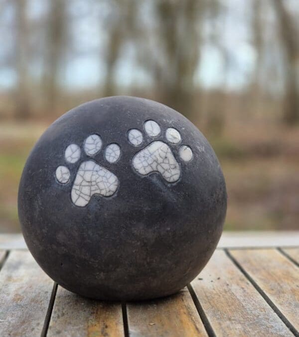 Hondenurn met 2 poten – donker